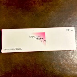 Ofra Signature Palette Luxe BNWT